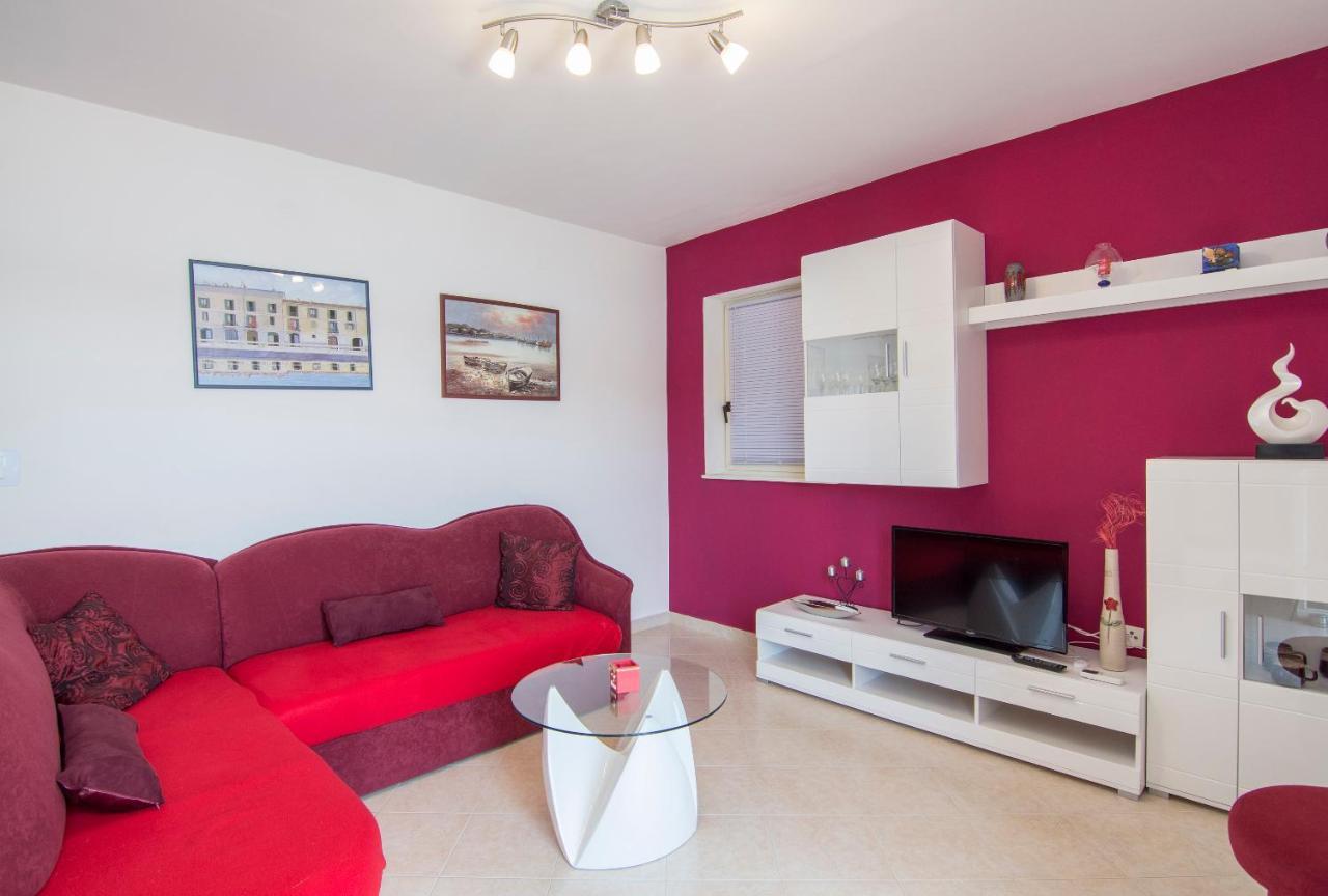 Apartment Edita Trget Εξωτερικό φωτογραφία